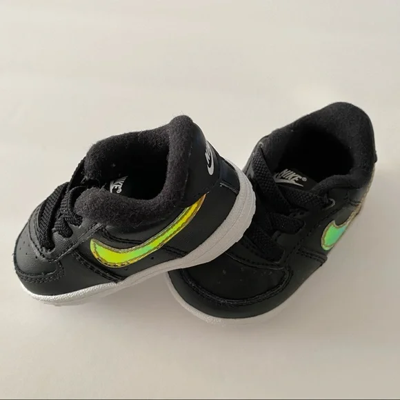 Nike Black with Color Changing Hologram Swoosh Size 2 - Picture 2 of 5